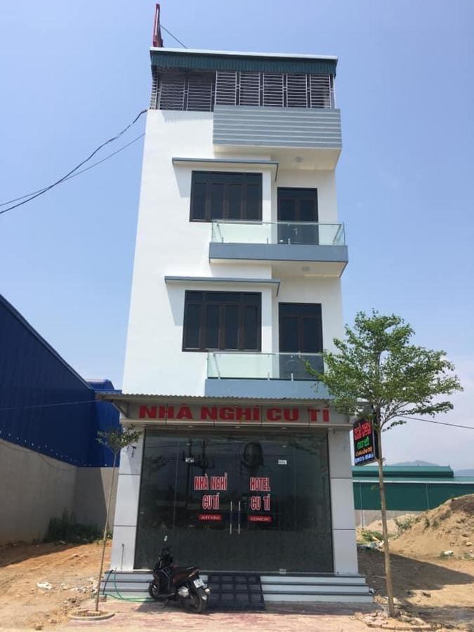 Bed and Breakfast Nha Nghi Cu Ti Ban Cong Na Exterior foto